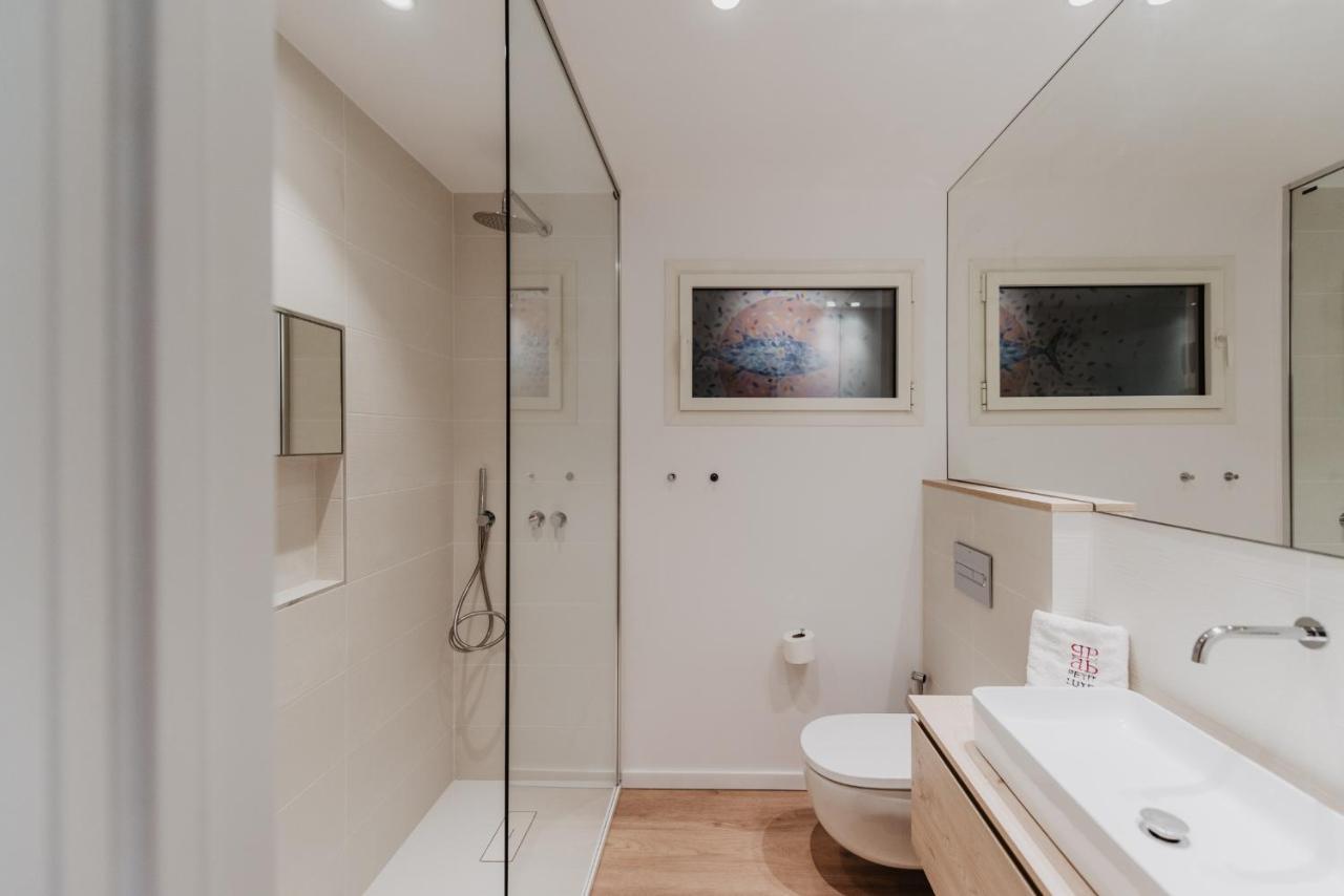 Petit Luxe Volta Apartaments 特拉萨 外观 照片