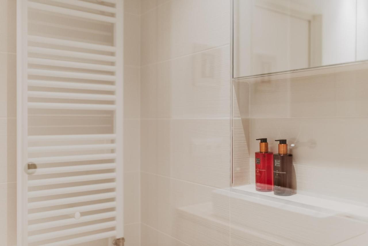 Petit Luxe Volta Apartaments 特拉萨 外观 照片
